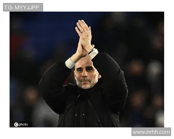 曼城逆转客场赢下对阵斯旺西比赛，登顶英超积分榜，主帅瓜迪奥拉赞扬全队表现